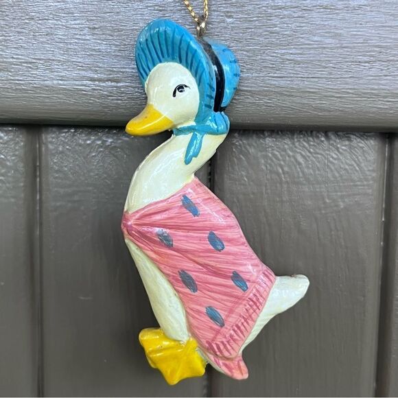 Schmid Beatrix Potter Tin w/ Peter Rabbit Jemina Puddle Duck Ceramic Ornaments - Picture 11 of 12